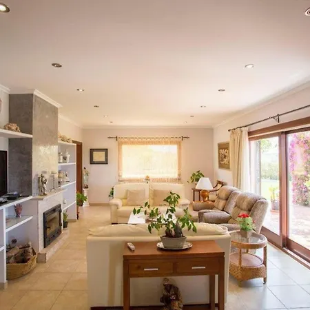 Holiday home Schoene Mit Pool Im Olivenhain *